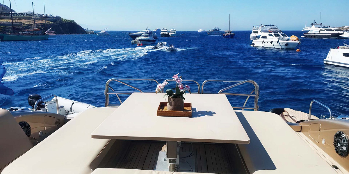 Аренда яхты Leopard 24 Zeus на Миконосе, Греция